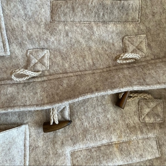 Zara winter jacket with hood with faux fur detachable size medium - Picture 2 of 5